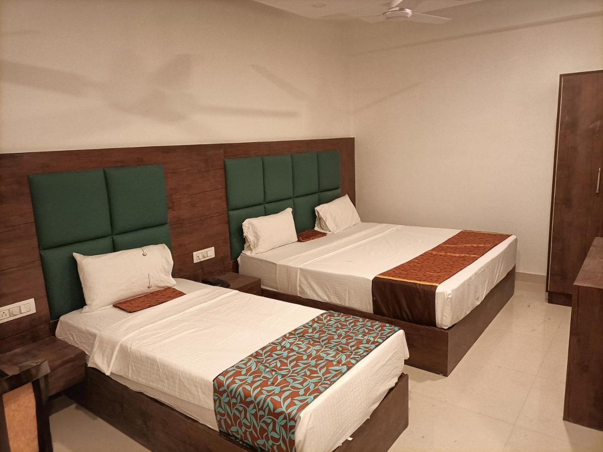 Hotel Tark Inn Near Igi Airport New Delhi Exterior photo