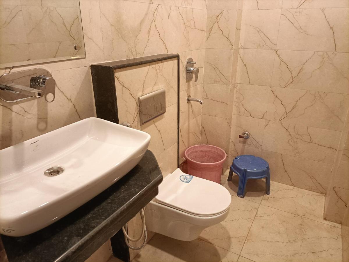Hotel Tark Inn Near Igi Airport New Delhi Exterior photo